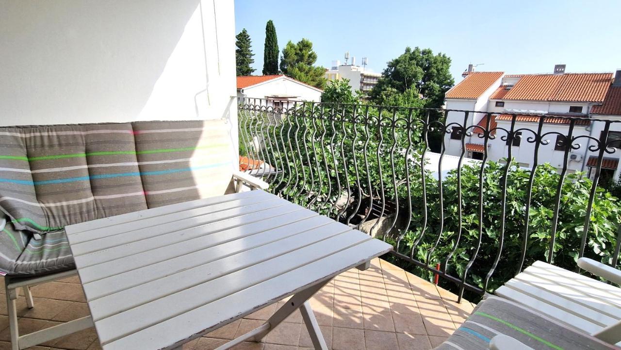 Apartment Damijan Кърк Екстериор снимка