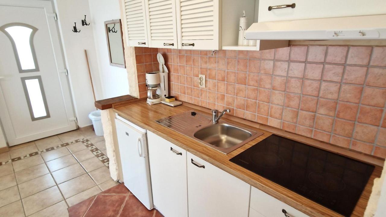 Apartment Damijan Кърк Екстериор снимка