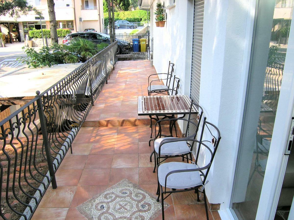 Apartment Damijan Кърк Екстериор снимка